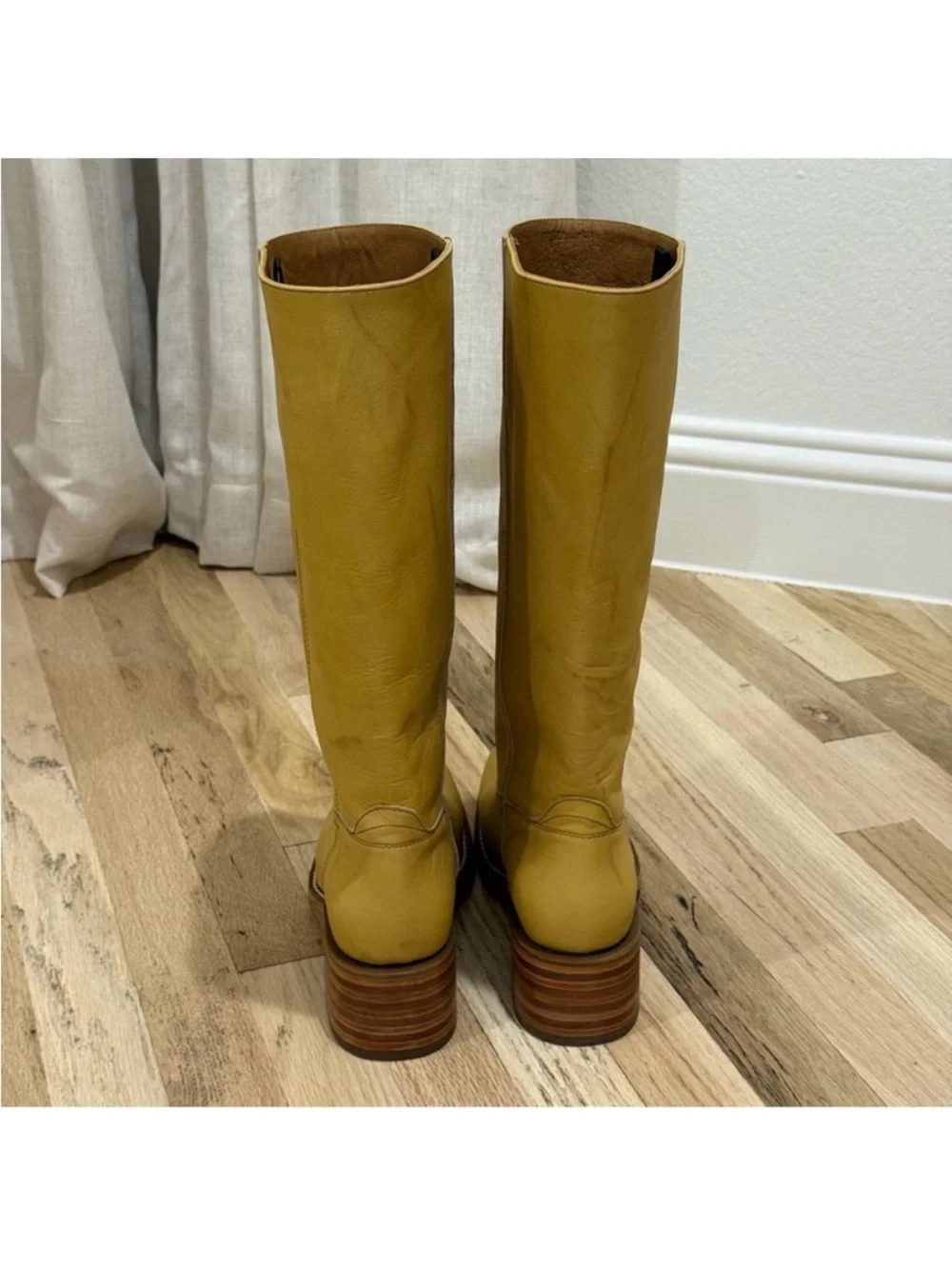 Frye Campus 14L Boots Banana